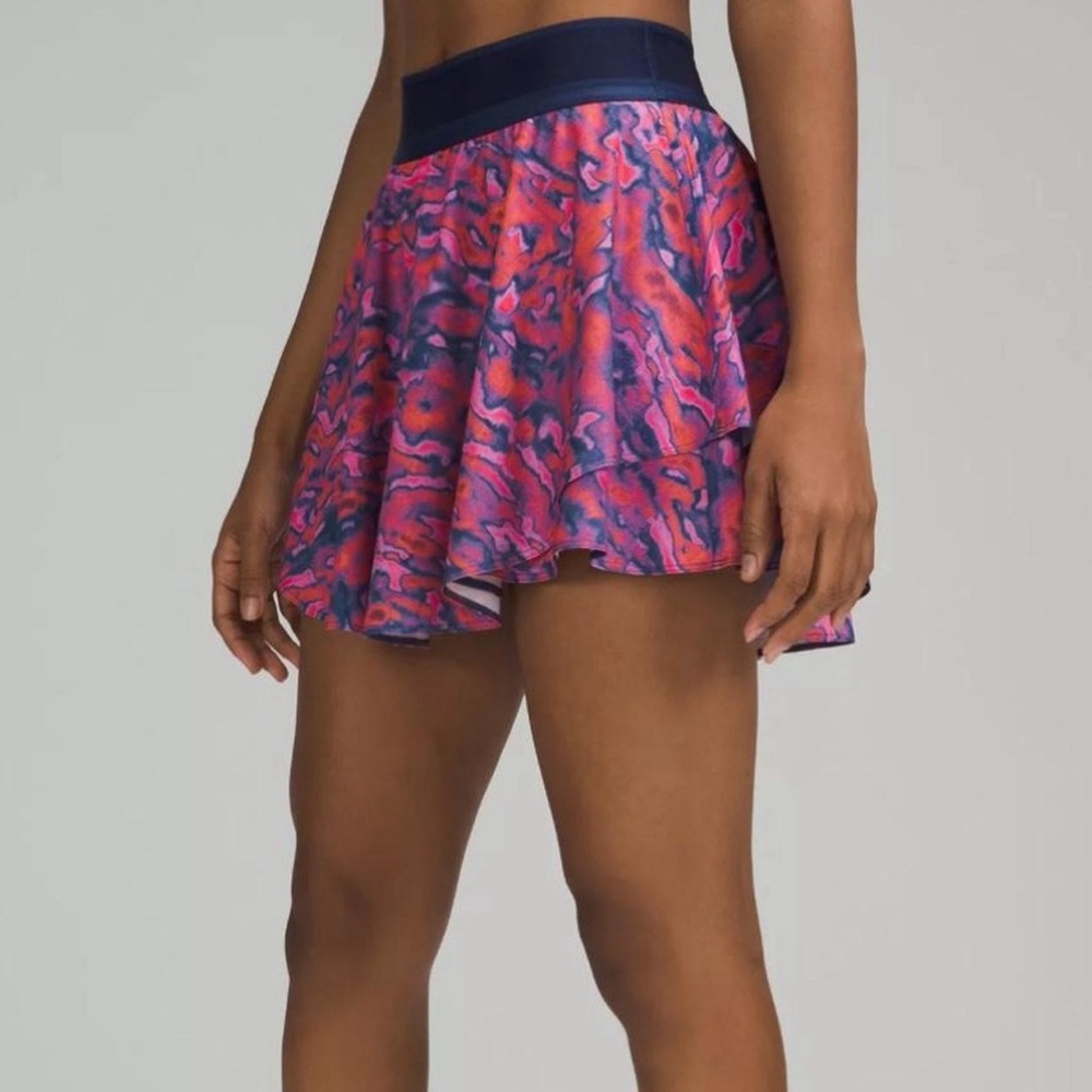 [SOLD] Lululemon Court Rival High Rise Skirt, Size 6, Chroma Clash/Mineral Blue
